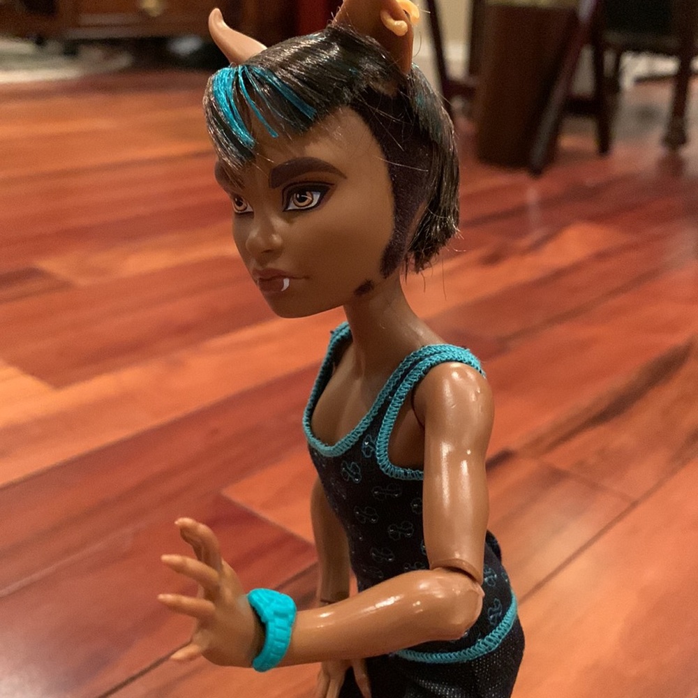 Monster High Clawd Wolf